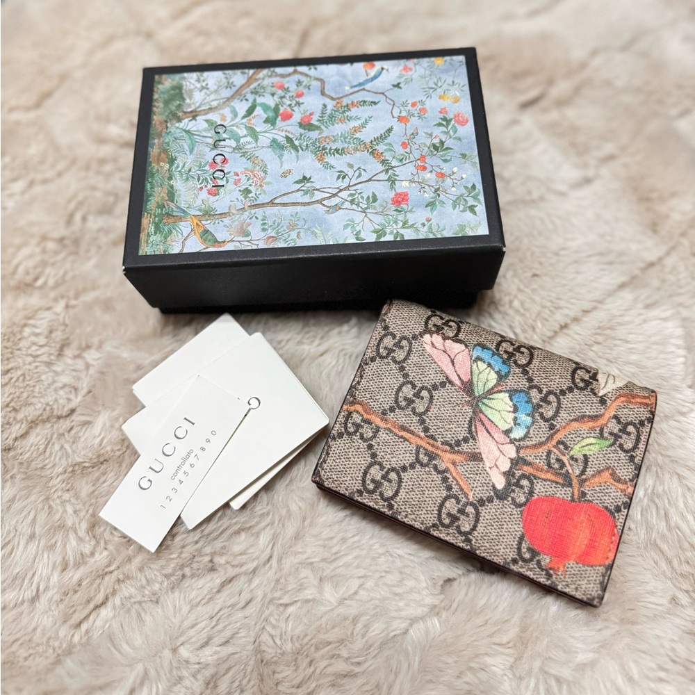 Gucci wallet